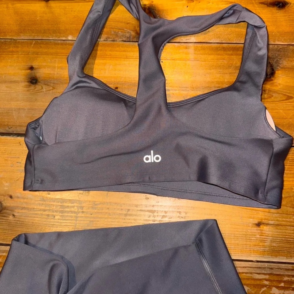 ALO Yoga fog Activewear Set